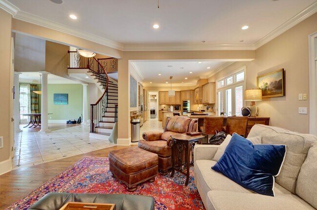 Foto del edificio - Executive Golf Course Rental in Moores Mil...