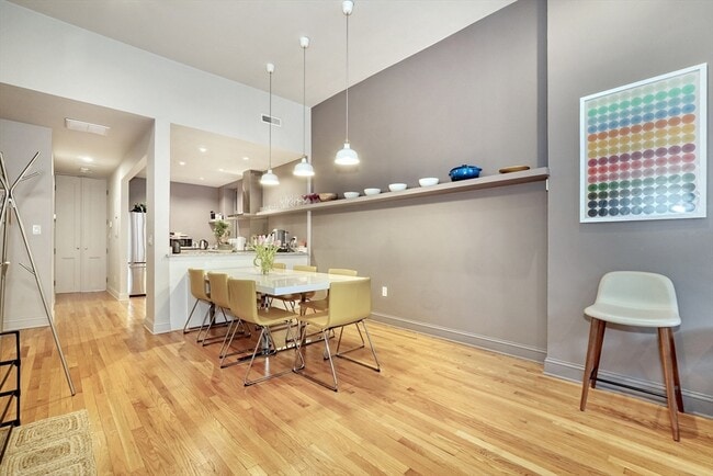 Building Photo - 70 Clarendon St