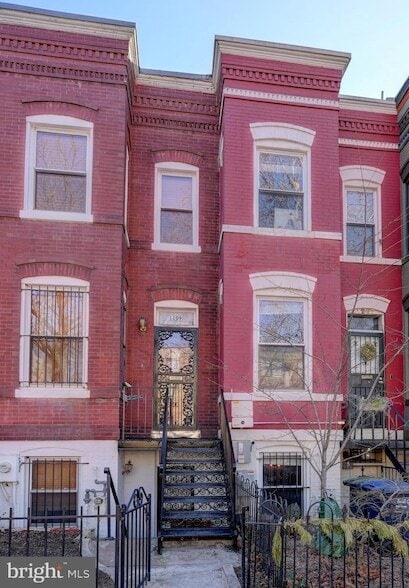 Photo - 1209 I St SE Townhome