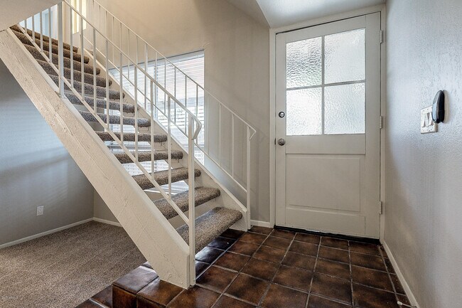 Foto del edificio - 5618 S Captain Kidd Ct