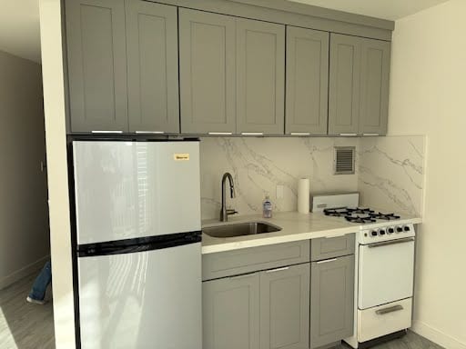 Foto del edificio - 750 Amana St