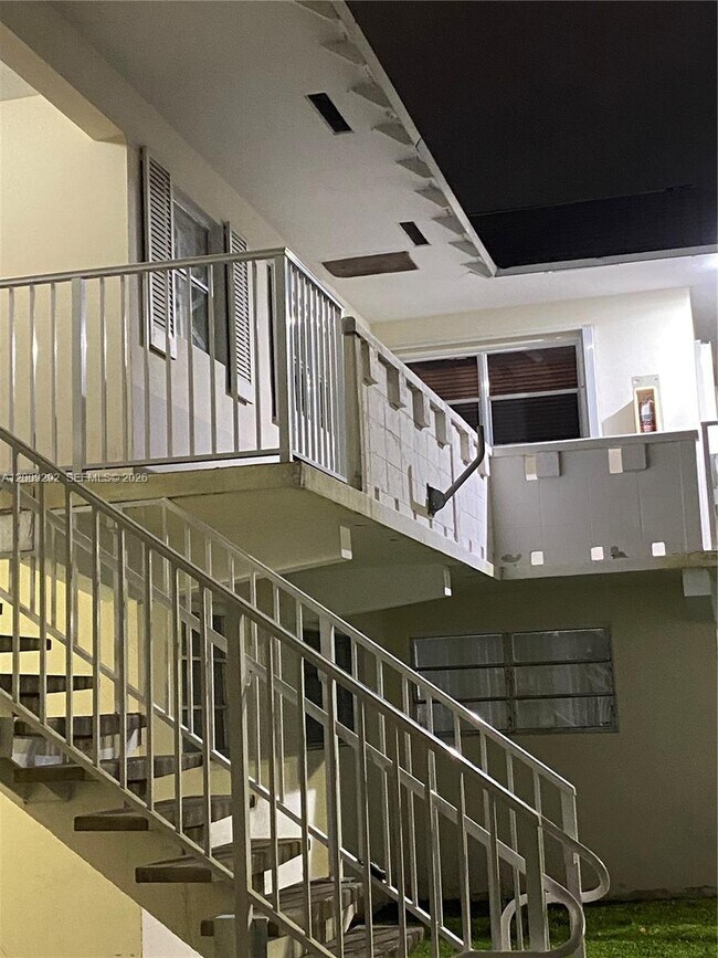 Foto del edificio - 7324 SW 82nd St