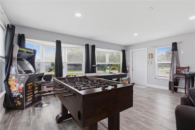 Foto del edificio - 709 Highland Ave