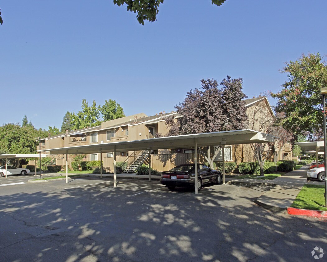 Gold Ridge Apartments 2929 Routier Rd Sacramento, CA