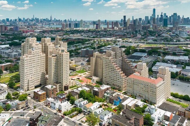 Foto del edificio - 126 Clifton Pl