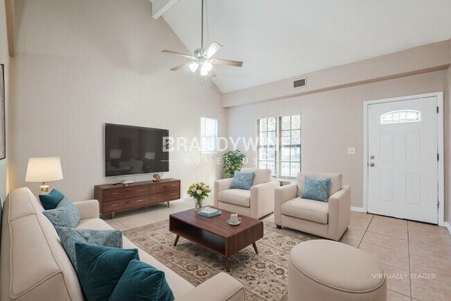 Foto del edificio - 700 E 7th St