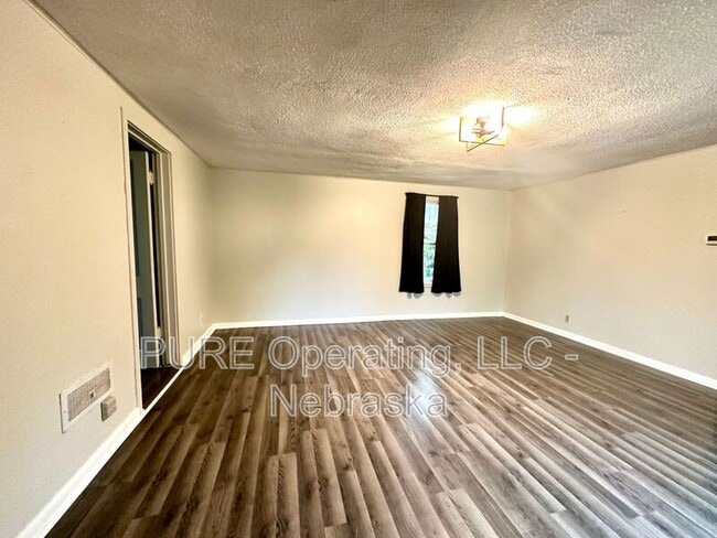 Foto del edificio - 2046 N 69th St