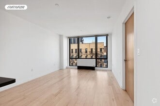 Building Photo - 1595 Lexington Ave