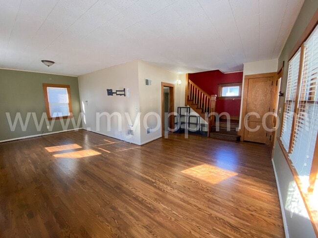 Foto del edificio - 2 Bed / 1 .5 Bath Home | Midtown