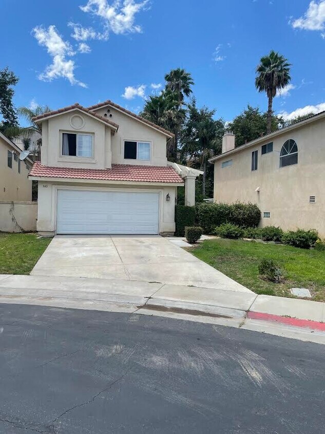 Foto principal - 940 La Palma Cir