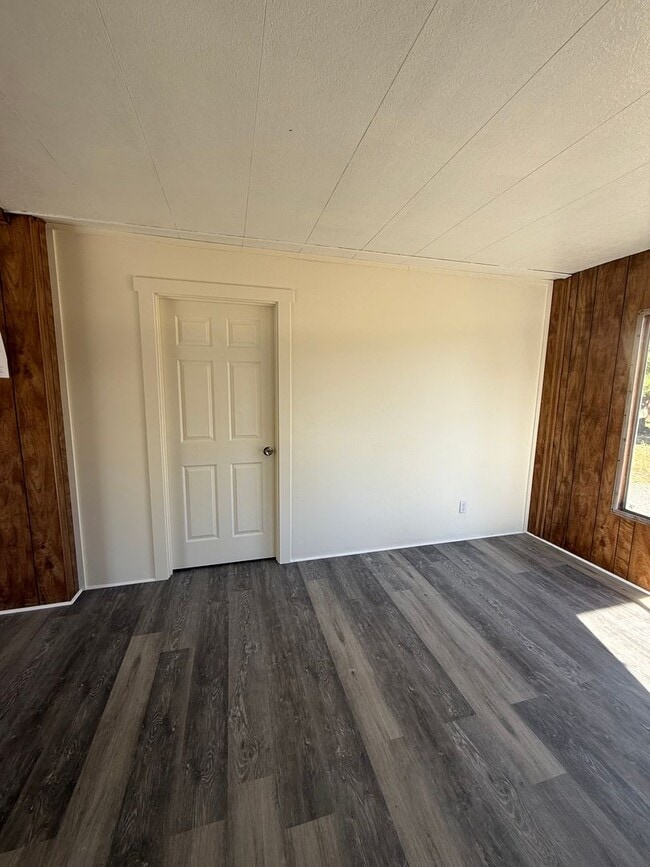 Building Photo - Zepeda-PM-020-0109-3862