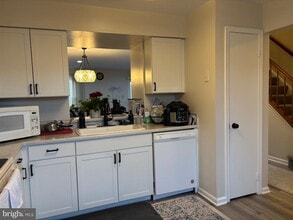 Building Photo - 3633 McDowell Ct