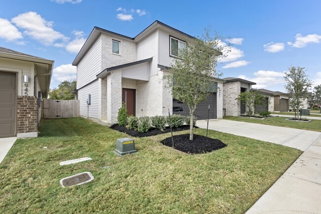 Building Photo - 947 Lady Bird Ln