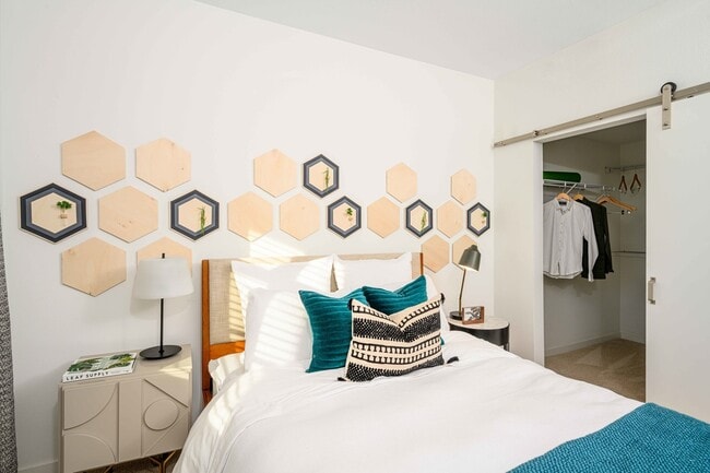 Foto del edificio - 3630 Westminster Ave