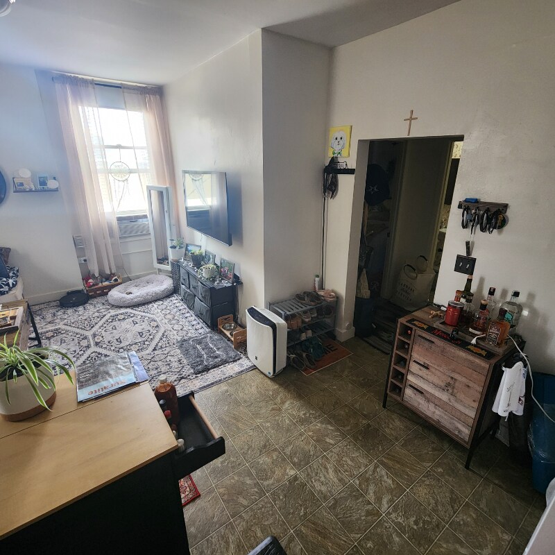 Foto principal - 216 E Jewett Blvd