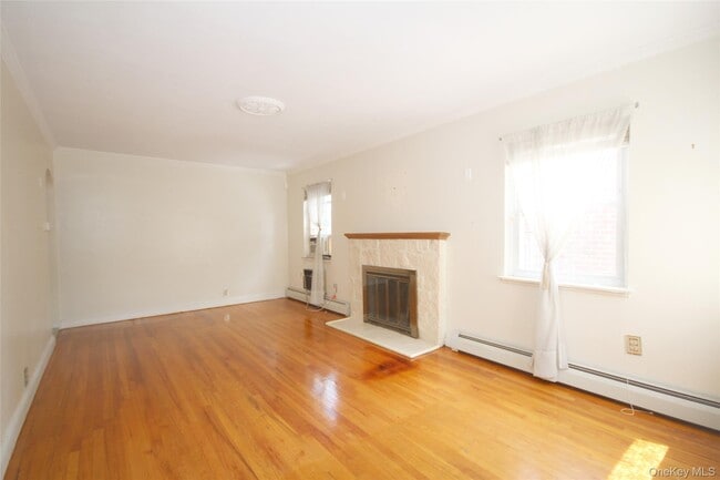 Foto del edificio - 144-33 Coolidge Ave