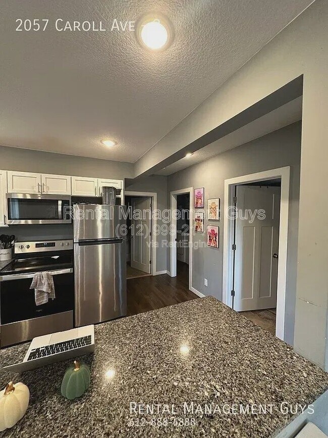 Foto del edificio - 2057 Carroll Ave