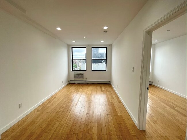 Building Photo - 239 Utica Ave