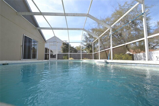 Building Photo - 24123 Royal Fern Dr