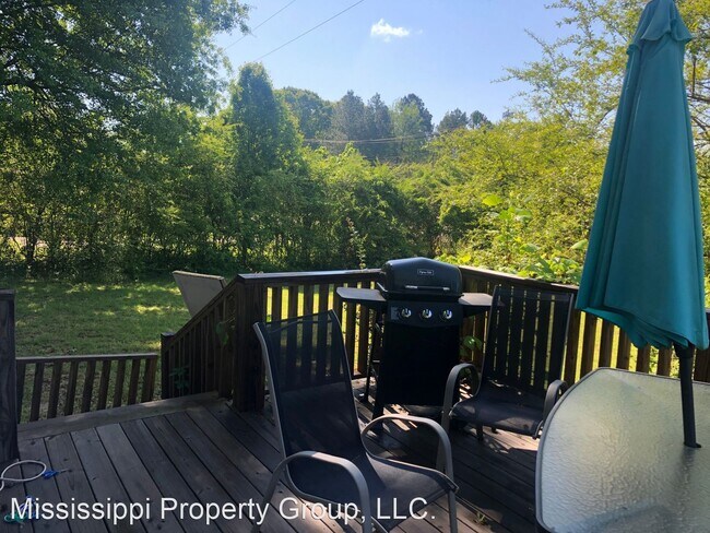 Foto del edificio - 4 br, 3 bath House - 2209 Scott Street