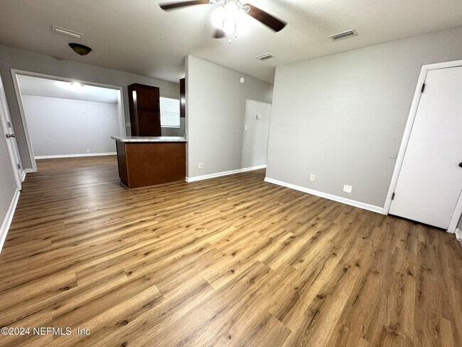 Foto del edificio - 447 Brighton Ave