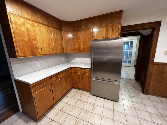 Kitchen - 207 1st St