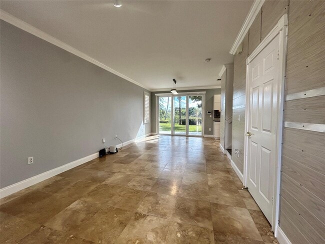 Building Photo - 604 NW 170th Ter