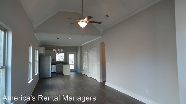 Foto del edificio - 3 br, 2 bath House - 5548 Park Side Road