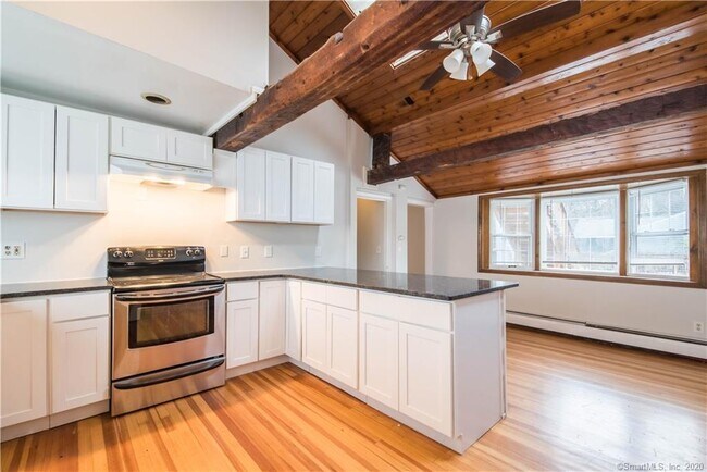 Building Photo - 227 Windsor Ave