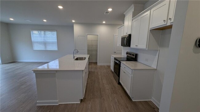 Building Photo - 1732 Harper Lily Ln