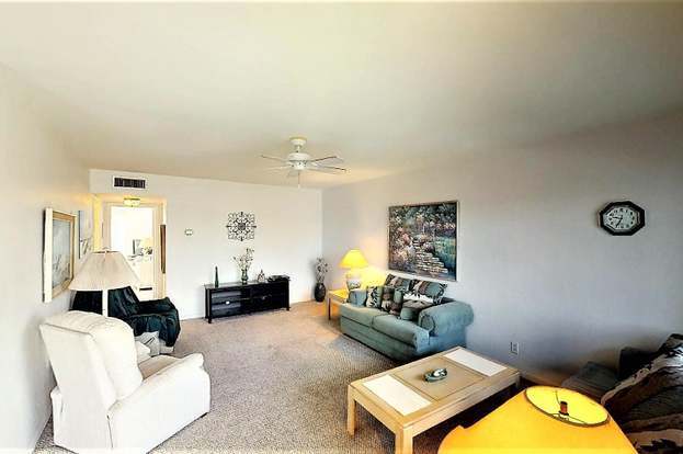 Foto del edificio - 2440 Lake Osborne Dr