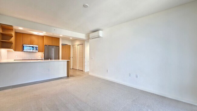 Building Photo - Unfurnished 1 bed / 1 bath / 1 parking at Sky Ala Moana