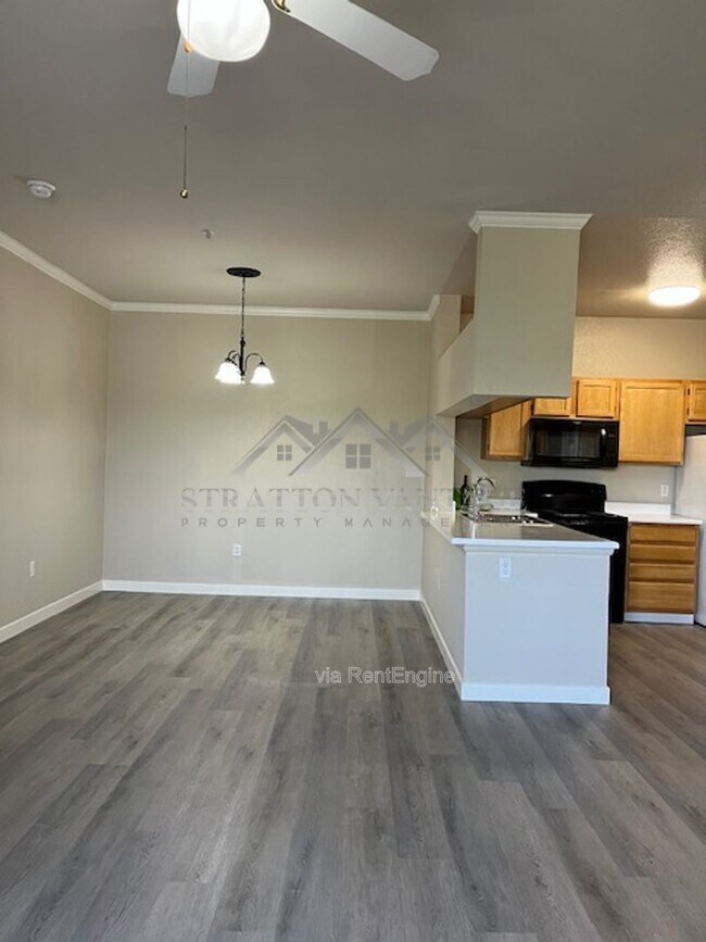 Foto del edificio - 5401 E Van Buren St