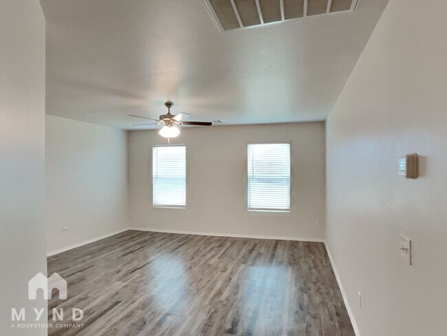 Building Photo - 4201 Umbria Rd