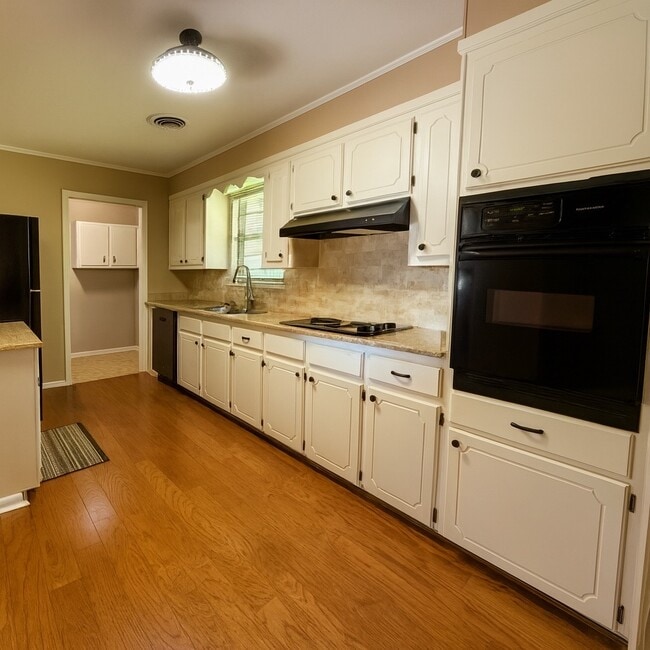 Building Photo - 407 N Foster Dr