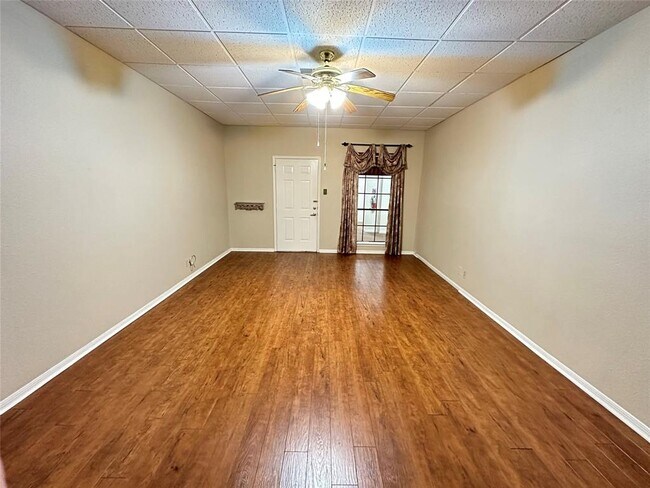 Foto del edificio - 801 6th St N