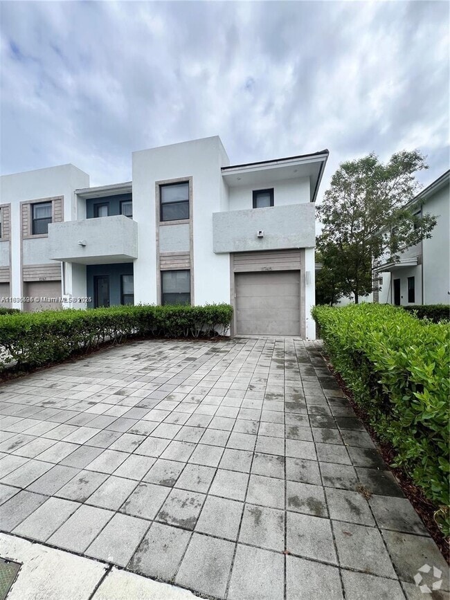 Building Photo - 11745 SW 106th Terrace