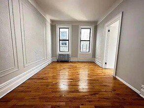 Building Photo - 507 W 179th St