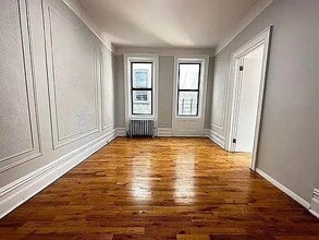 Building Photo - 507 W 179th St
