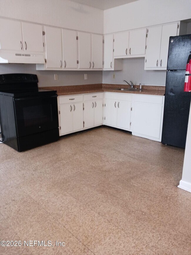 Foto del edificio - 2113 Morehouse Rd