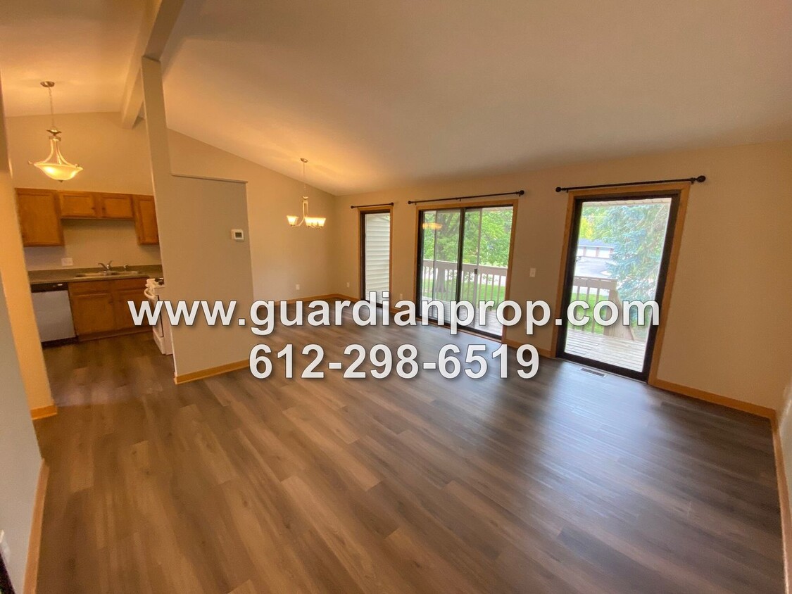 Primary Photo - Updated Townhouse Available Now, Open Floo...