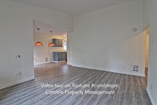 Building Photo - Redmond Condo for Rent