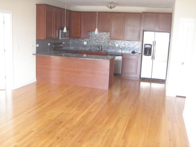Foto del edificio - 3152 W Devon Ave