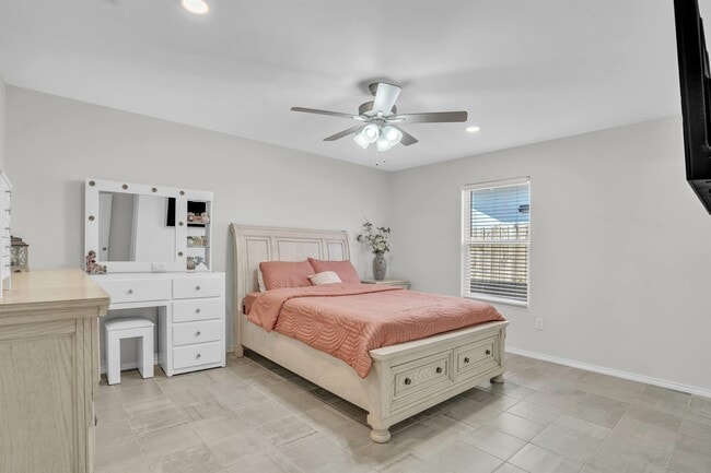 Building Photo - 5112 Anacahuita Dr