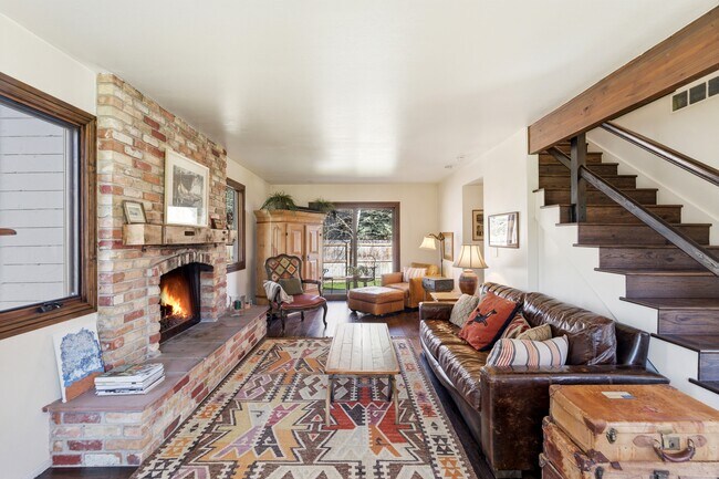 Foto del edificio - 2635 Little Kate Rd