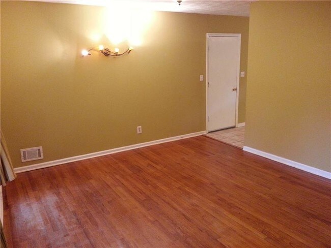 Foto del edificio - 3490 Commanche Ct SE