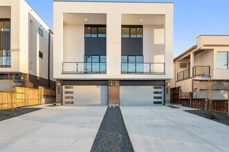 Building Photo - 2346 Wycliff Ave