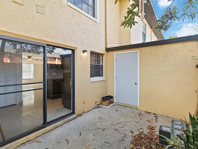 Foto del edificio - 7417 Wynnewood Sq