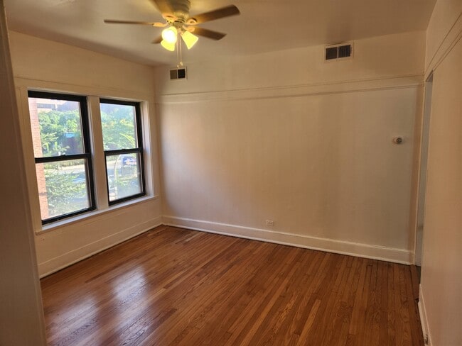 Foto del edificio - 3944 N Fremont St