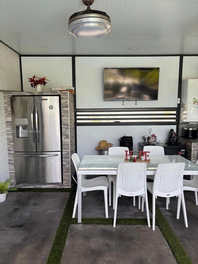 Foto del edificio - 12219 SW 249th St